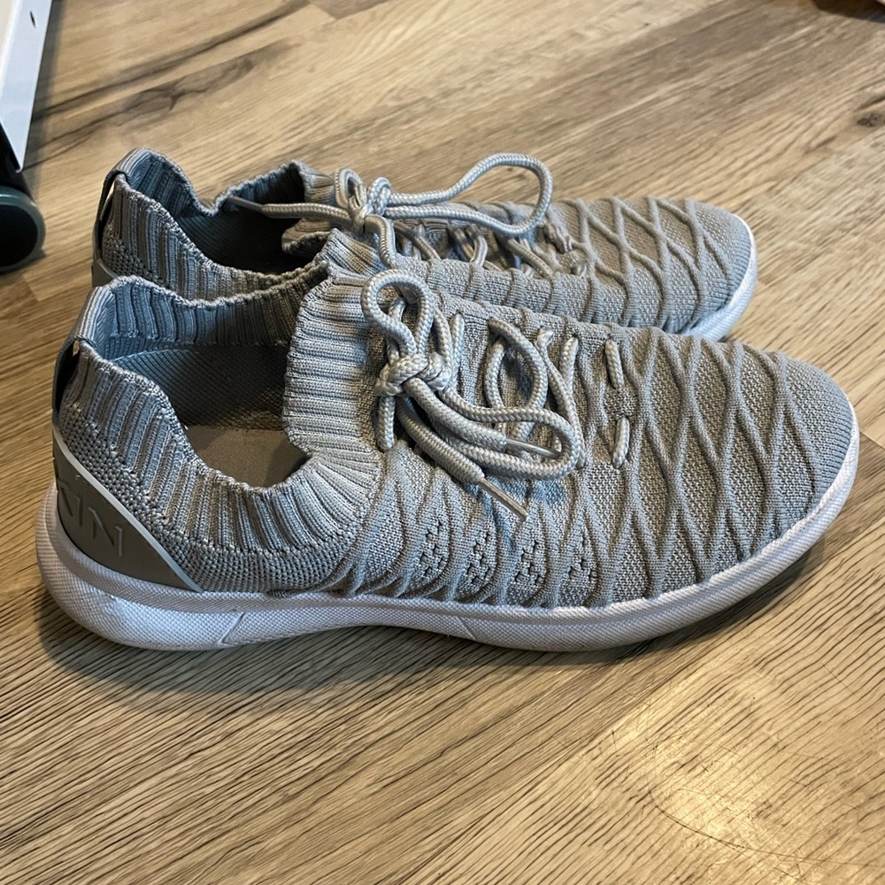 Danskin tennis shoes